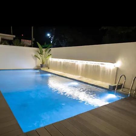 Luxury 2-Bedroom Apartment With Shared Pool 2 Mins To Pereybere Beach Extérieur photo