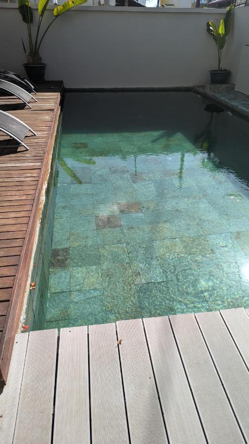 Luxury 2-bedroom With Shared Pool 2 Mins To Pereybere شقة بيريبير