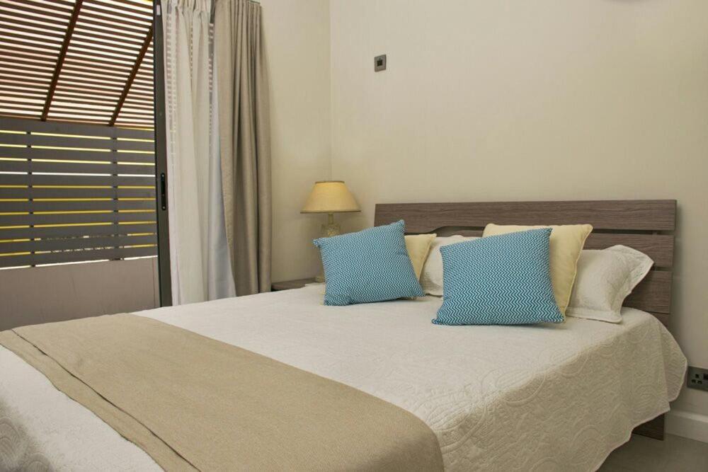 Luxury 2-bedroom With Shared Pool 2 Mins To Pereybere شقة بيريبير