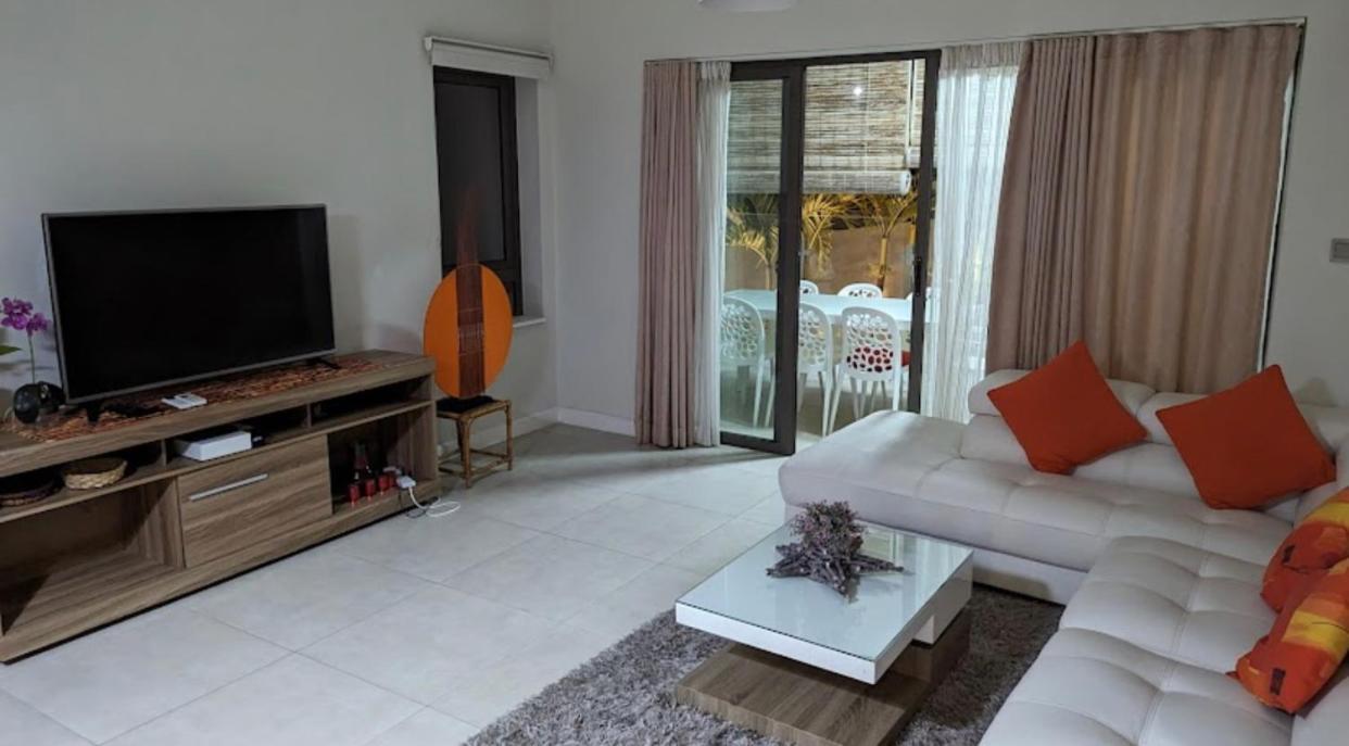 Luxury 2-bedroom With Shared Pool 2 Mins To Pereybere Pereybere Beach