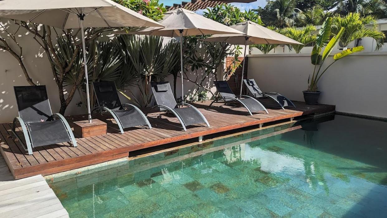 Luxury 2-bedroom With Shared Pool 2 Mins To Pereybere Pereybere Beach