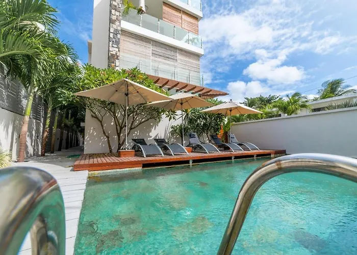Luxury 2-Bedroom Apartment With Shared Pool 2 Mins To Pereybere Beach